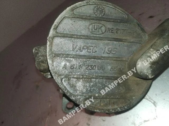 Насос вакуумный к Mercedes E, 2002 г.