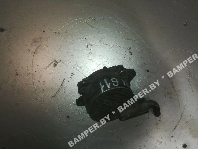 Насос вакуумный к Mercedes E, 2002 г.