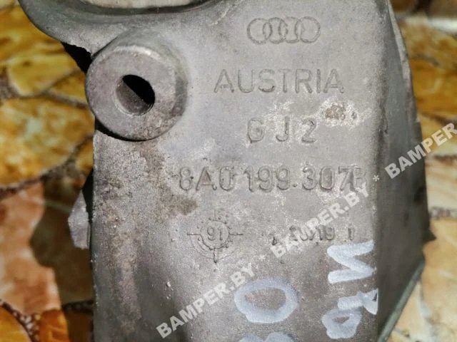 Кронштейн двигателя к Audi 80, 1995 г.