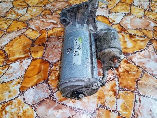 Стартер к Opel Vivaro, 2004 г.