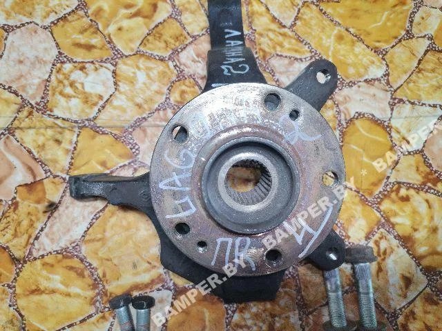 Кулак поворотный правый к Renault Laguna, 2004 г.