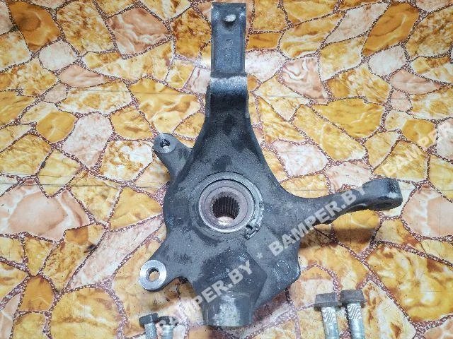 Кулак поворотный правый к Renault Laguna, 2004 г.