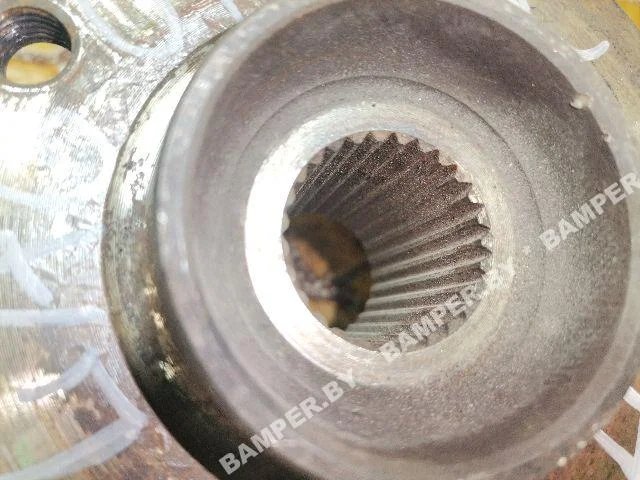 Кулак поворотный правый к Renault Laguna, 2004 г.