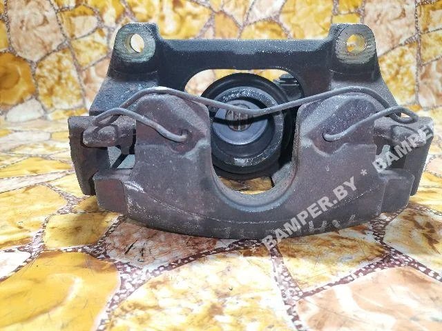 Суппорт передний правый к Renault Laguna, 2004 г.