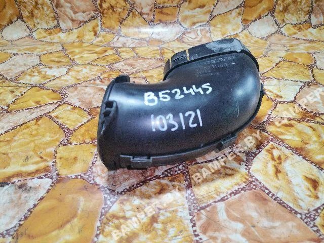 Патрубок воздушного фильтра к Volvo C70, 2008 г.