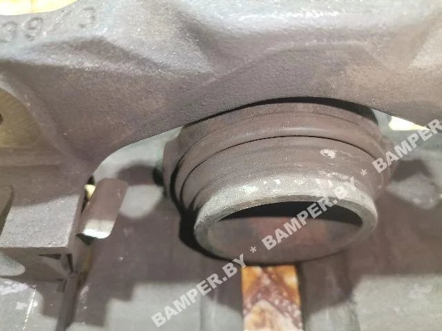 Суппорт передний правый к Renault Laguna 1, 1999 г.