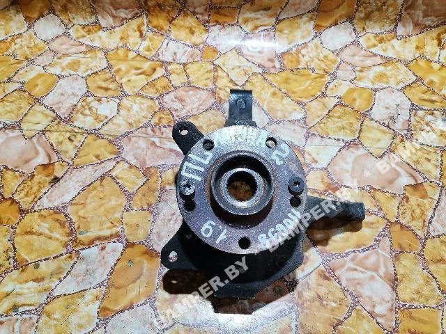 Кулак поворотный левый к Renault Laguna 2, 2004 г.
