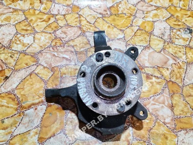 Кулак поворотный правый к Renault Laguna 2, 2004 г.