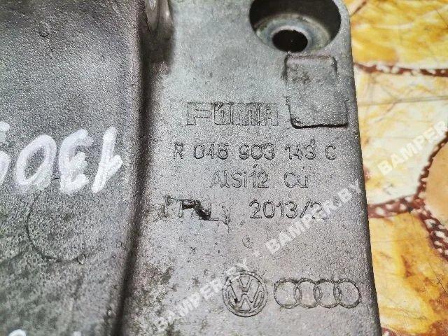 Кронштейн генератора к Volkswagen Sharan, 2004 г.