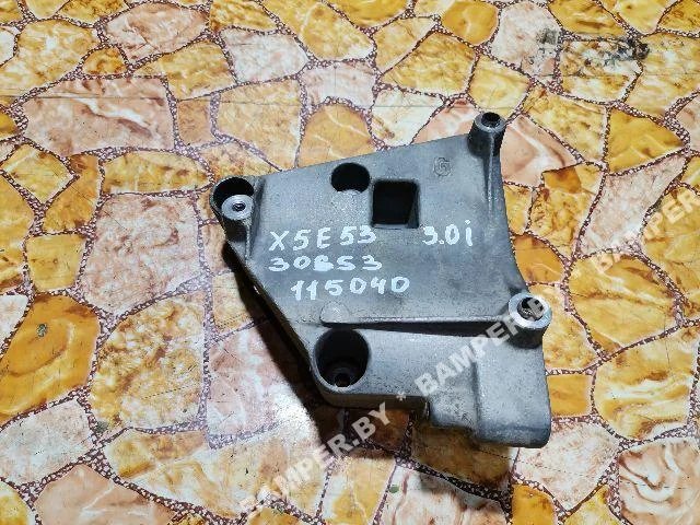 Кронштейн компрессора кондиционера к BMW X5 E53, 2001 г.