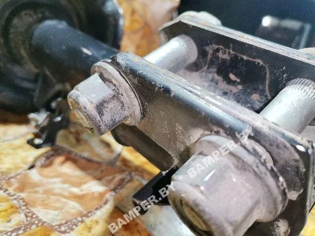 Стойка передняя правая к Renault Laguna 1, 2000 г.