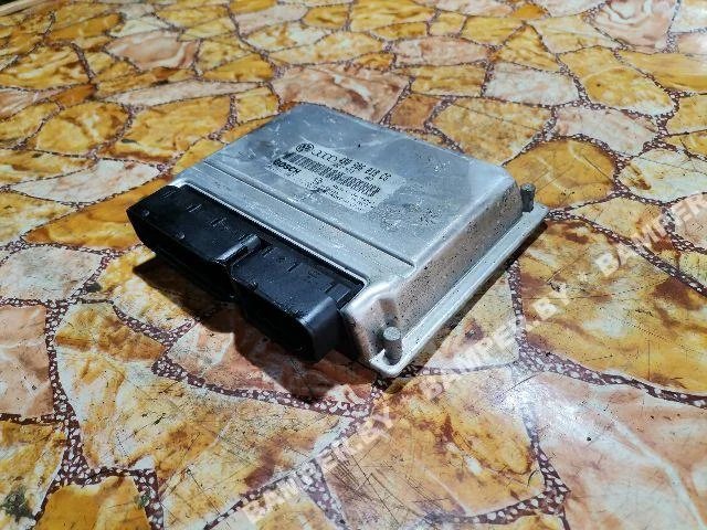 Блок управления двигателем к Volkswagen Passat, 2002 г.