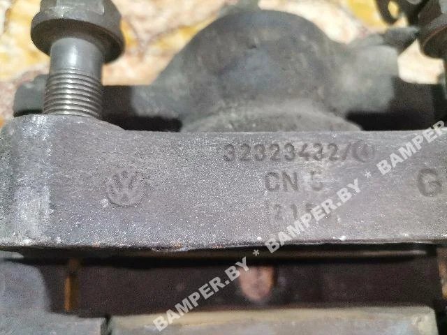 Суппорт передний правый к Volkswagen Transporter, 1995 г.