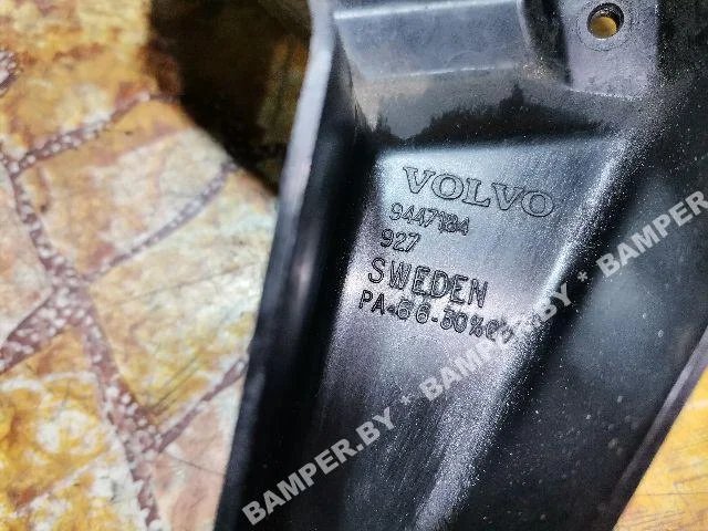 Пластик моторного отсека к Volvo 850, 2000 г.