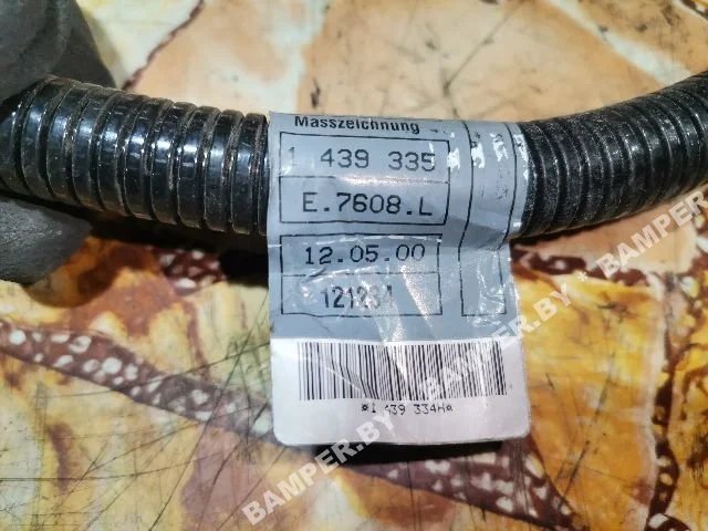 Плюсовой провод аккумулятора к BMW 5 E39, 2000 г.