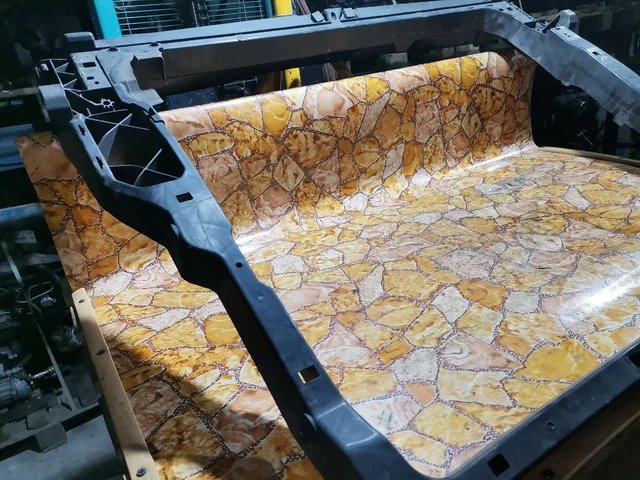 Передняя панель крепления облицовки (телевизор) к Volkswagen Crafter 2, 2018 г.