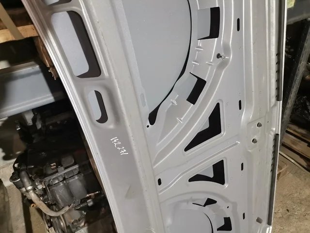 Капот к Volkswagen Crafter 2, 2018 г.