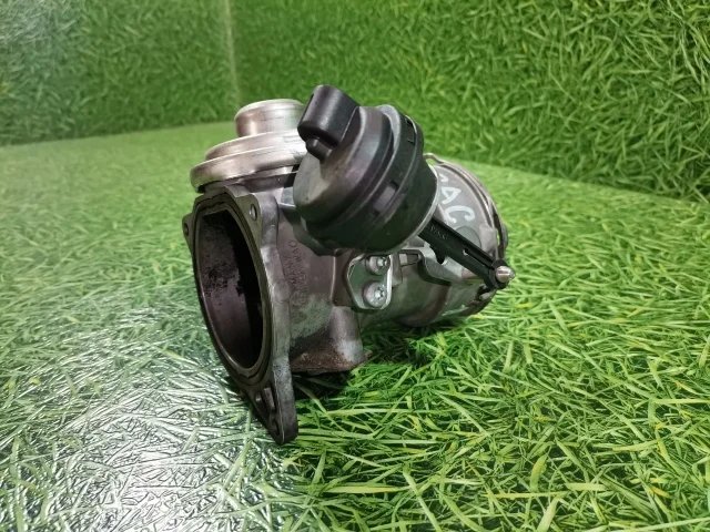 Клапан EGR к Volkswagen Touareg, 2004 г.