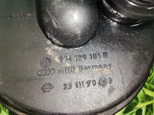 Маслоотделитель (сапун) к Volvo 850, 2000 г.
