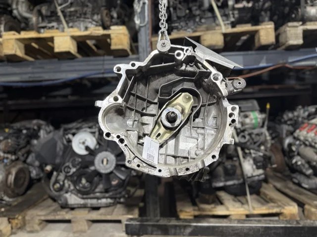 КПП механическая (МКПП) к Audi A6, 2001 г.
