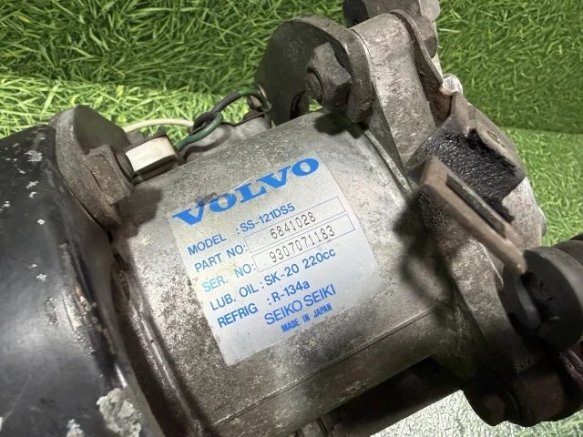 Компрессор кондиционера к Volvo 760, 1996 г.