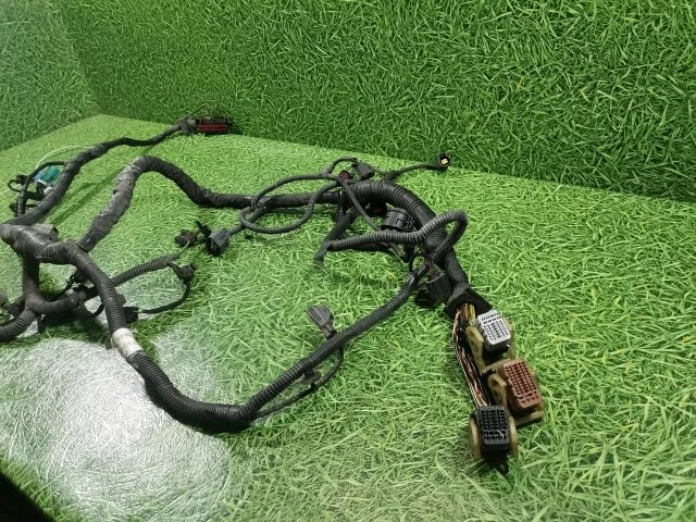Проводка двигателя к Volvo S40, 2011 г.