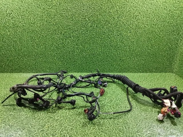 Проводка двигателя к Volkswagen Passat, 2000 г.