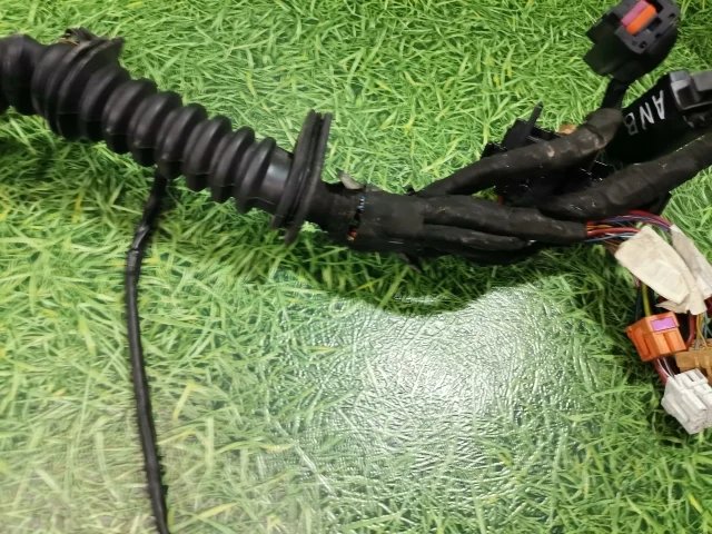 Проводка двигателя к Volkswagen Passat, 2000 г.