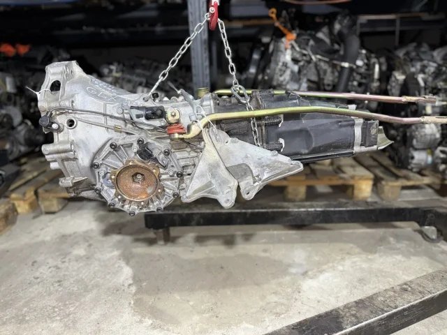 КПП механическая (МКПП) к Audi A6, 2004 г.