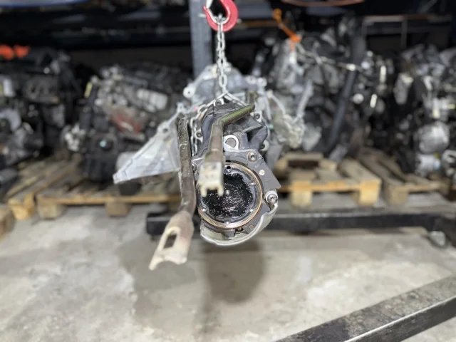 КПП механическая (МКПП) к Audi A6, 2004 г.