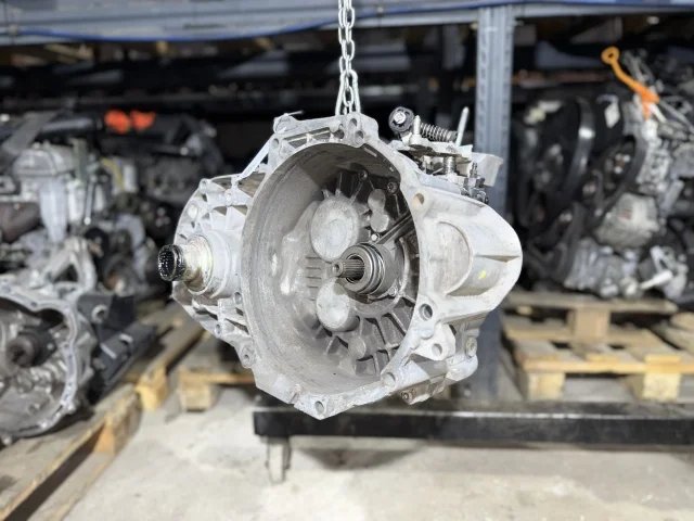 КПП механическая (МКПП) к Volkswagen Sharan, 2006 г.