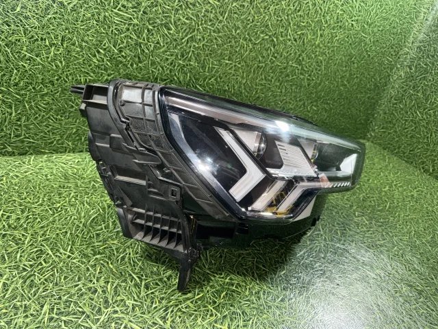 Фара правая к Audi Q3, 2020 г.