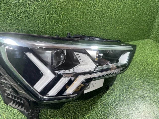 Фара правая к Audi Q3, 2020 г.