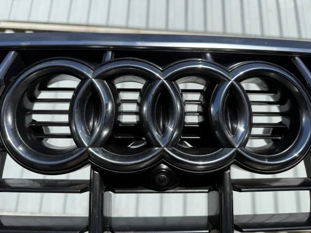 Бампер передний к Audi Q3, 2020 г.