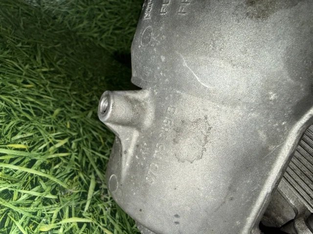 Корпус масляного фильтра к Volkswagen Touareg, 2005 г.