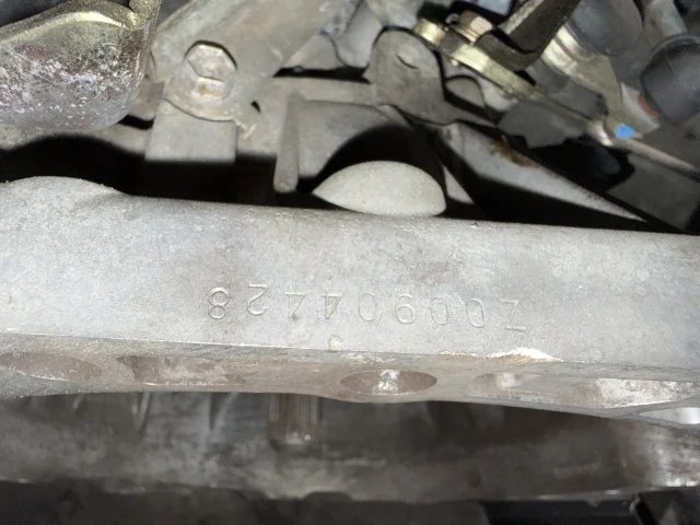 КПП механическая (МКПП) к Toyota Avensis, 2003 г.