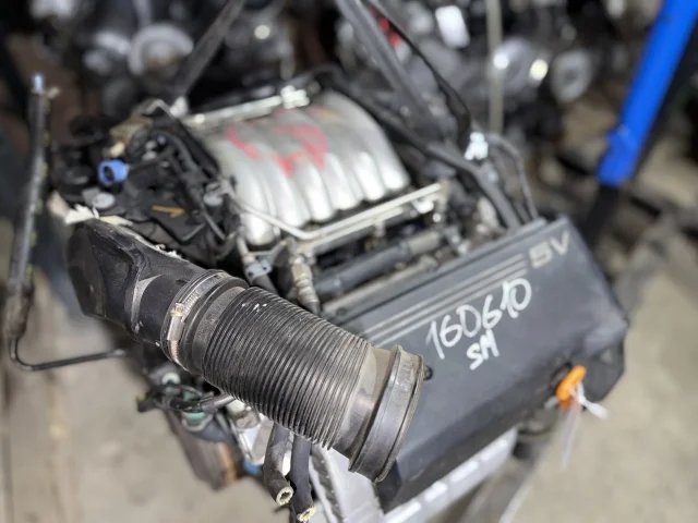 Двигатель к Audi A6, 2000 г.