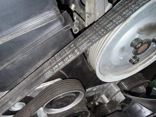 Двигатель к Audi A6, 2000 г.