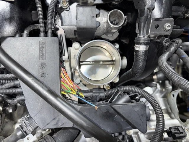Двигатель к BMW 5 E60/E61, 2004 г.