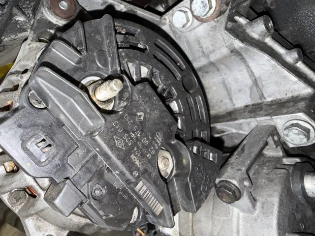 Двигатель к Renault Laguna, 2006 г.