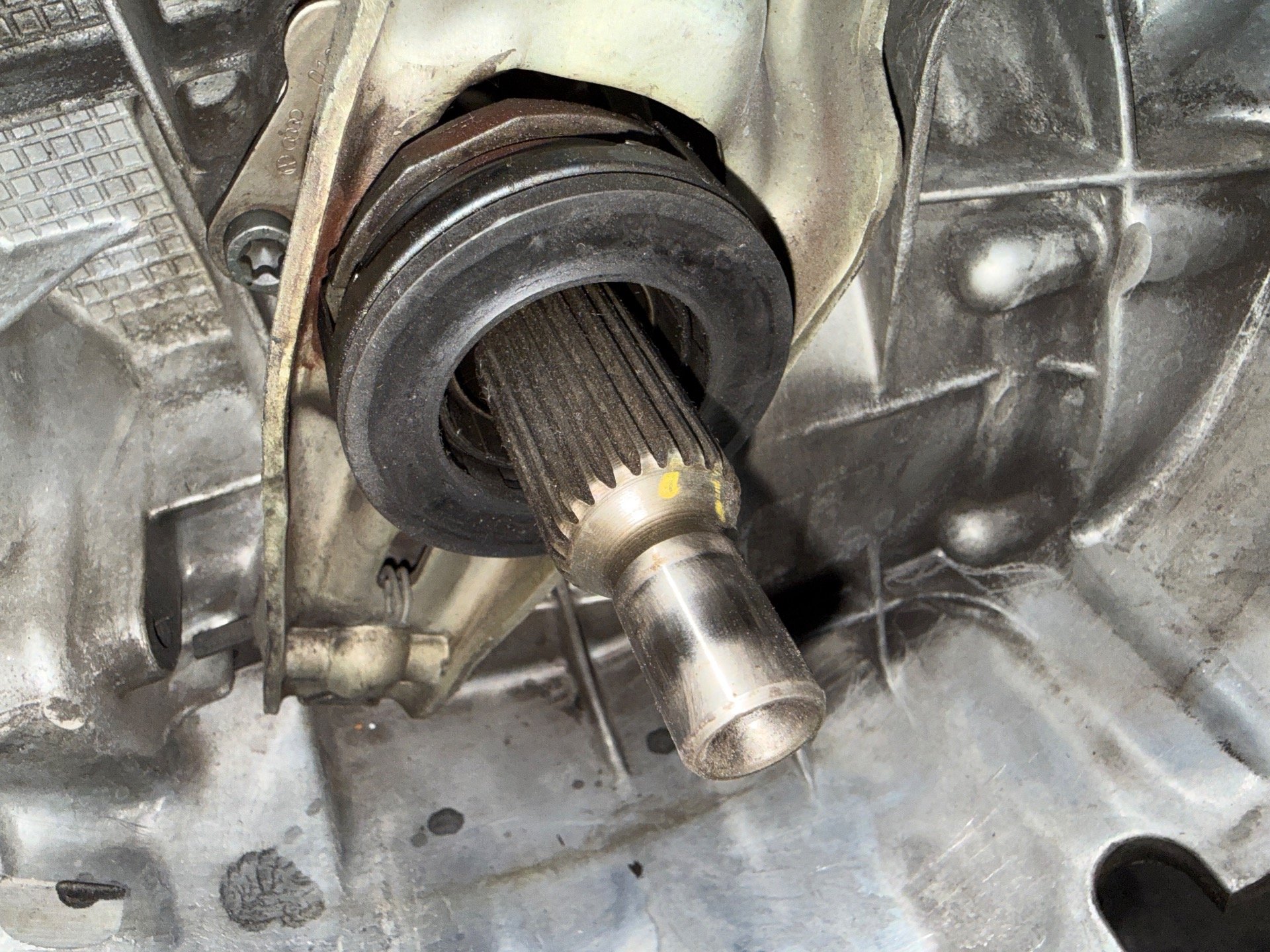 КПП механическая (МКПП) к Audi A4, 2002 г.
